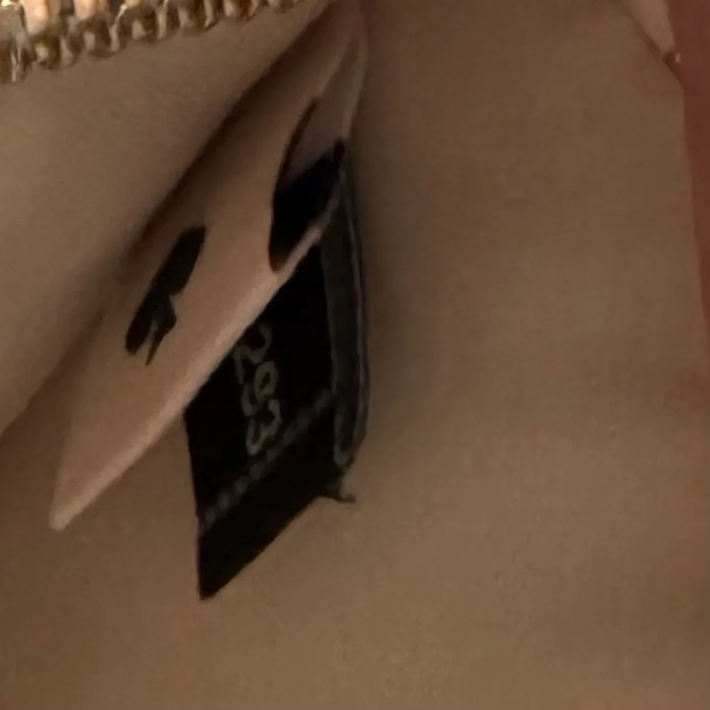 Kate Spade ♠️ NWOT GENUINE blush Pink soldout color Wristlet,gold pin mount logo